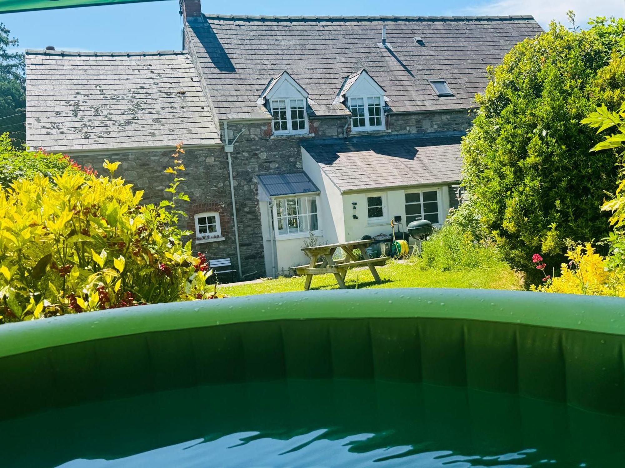The Cottage Abergavenny Exterior photo